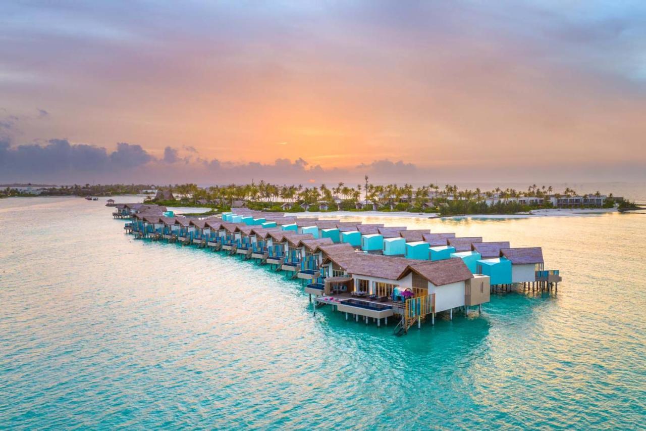 Hard Rock Hotel Maldives - Complimentary Roundtrip Speed Boat Transfer Until 21St December 2025 Emboodhoo Lagoon Esterno foto Sunset at the resort