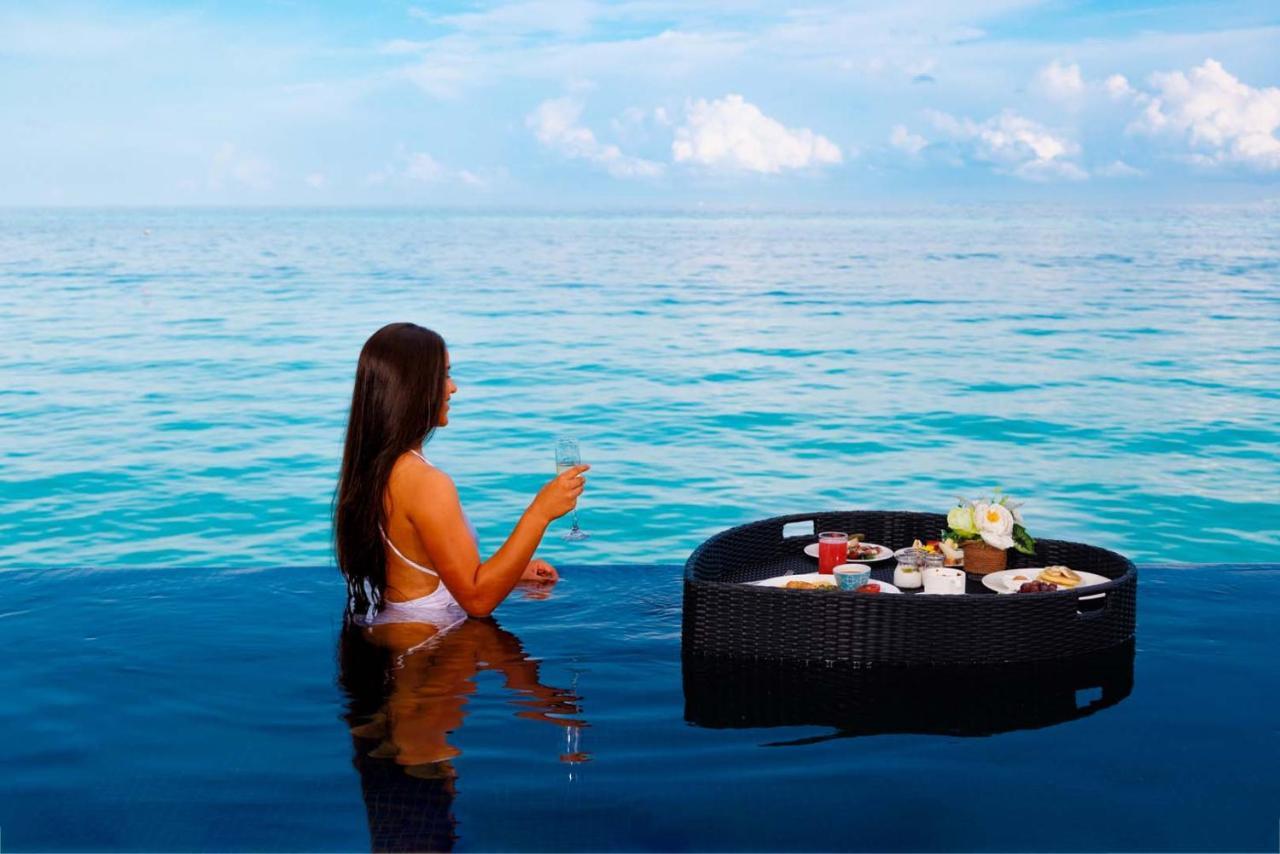 Hard Rock Hotel Maldives - Complimentary Roundtrip Speed Boat Transfer Until 21St December 2025 Emboodhoo Lagoon Esterno foto Floating breakfast at a resort in Maldives