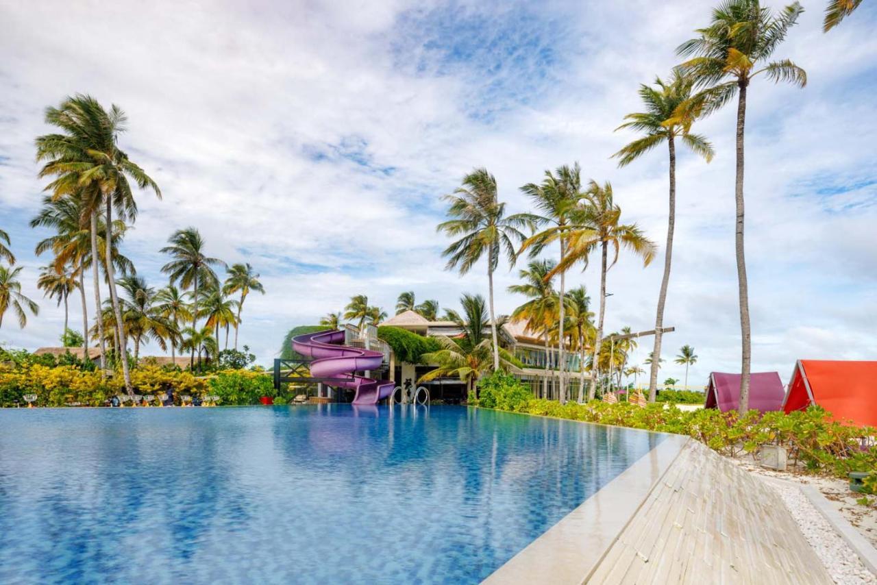 Hard Rock Hotel Maldives - Complimentary Roundtrip Speed Boat Transfer Until 21St December 2025 Emboodhoo Lagoon Esterno foto The swimming pool at the resort